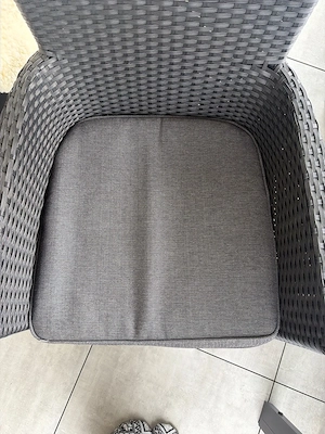 Gartentisch mit 6 Stühlen ink. Kissen Bild 10