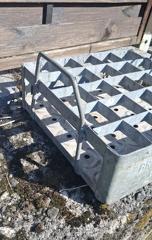 Antike Bierkiste Metall  Bild 4