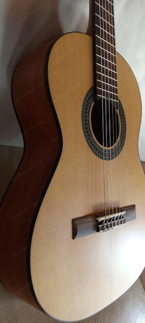 Kinder- und Jugendgitarre in sehr gutem Zustand Bild 3