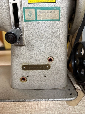 Pfaff 138 Industrienähmaschine Bild 3