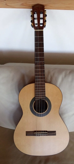 Kinder- und Jugendgitarre in sehr gutem Zustand Bild 2