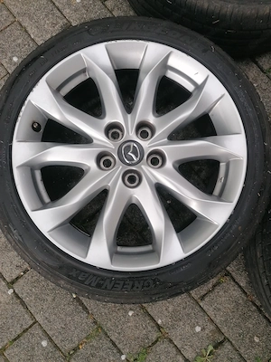Verkaufe originale Mazda Alufelgen inkl. Sommerreifen für Mazda 3. Bild 5