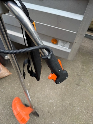 STIHL FS 55 Motorsense Freischneider Bild 2