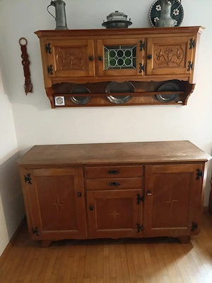 Schöner Vollholz Schrank - Geschnitzt - Glastür - Einlegearbeiten