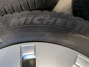 Gepflegte Original Mercedes 16" Alufelgen | A-, B-, CLA-Klasse Bild 3