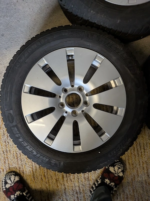 Gepflegte Original Mercedes 16" Alufelgen | A-, B-, CLA-Klasse Bild 10