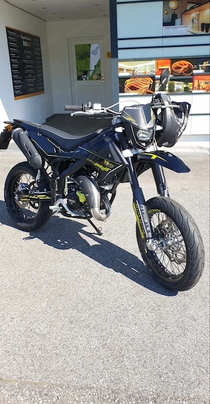 Rieju MRT 50 Trophy Edition  Bild 2