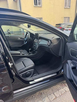 Mercedes-Benz GLA 180 CDI Edition Lifestyle    NAVI    Kamera   Bild 9