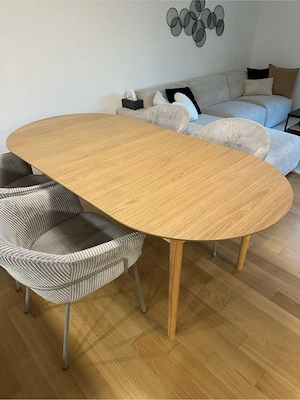 Esstisch inkl. Stühle