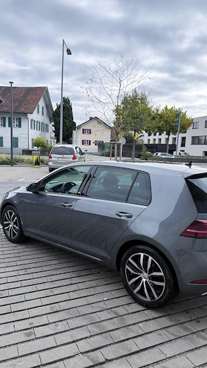 VW Golf 7 Facelift Highline ACC Bild 2