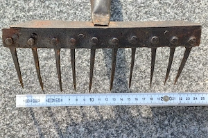 Antiker Rechen Bild 2