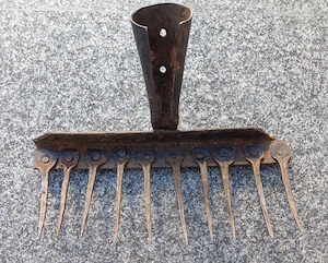 Antiker Rechen Bild 4