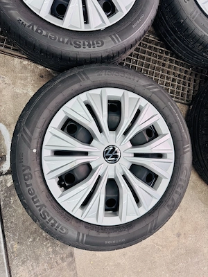 4x VW Original Stahlfelgen + Sommerreifen 215 55 R17 DOT 2024 NEUWERTIG Bild 8
