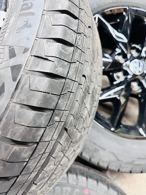 VW 17 Zoll Alufelgen 5Q0601027N + Continental 215 60 R17C Bild 7