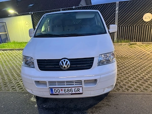 Volksfagen T5 Transporter Bild 7