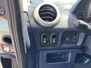 Peugeot 1007 Bild 14