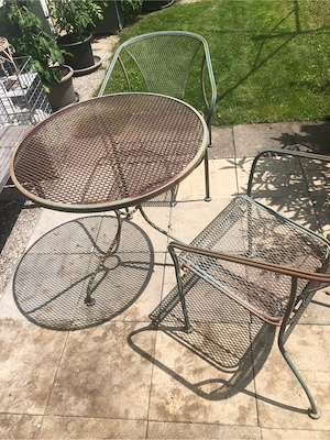 Gartenmöbel aus Metall