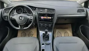 VW Golf Bild 18