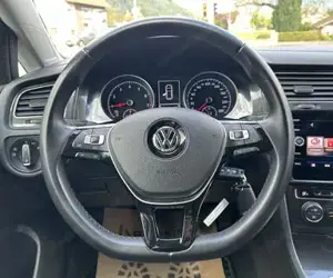 VW Golf Bild 16