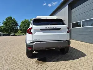 Dacia Duster Extreme Hybrid 140PS Automatik 1.6 SCE Sitzheiz... Bild 4