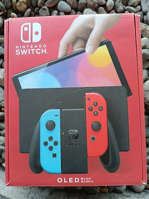 Nintendo Switch OLED  Bild 4