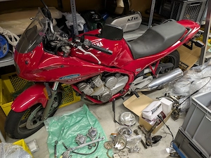 YAMAHA Diversion 600 - 4 Zylinder - Motorrad 