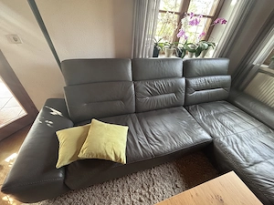 Komfort-Couch in echt Leder der Farbe Antrazit Bild 2