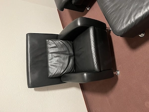 Ledercouch schwarz mit Fauteuil Bild 5