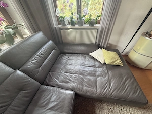 Komfort-Couch in echt Leder der Farbe Antrazit Bild 3