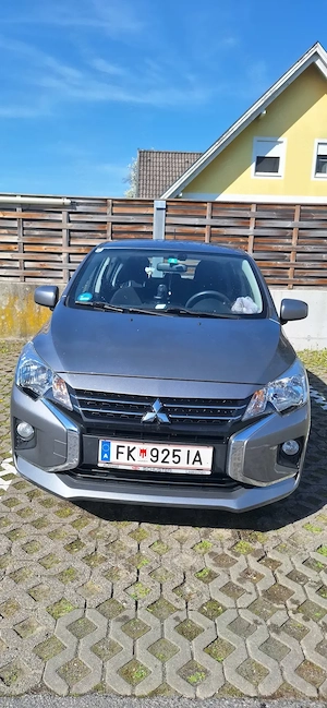 Mitsubishi Sace Star Bild 2
