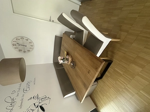 Essbank und Stühle Bild 4