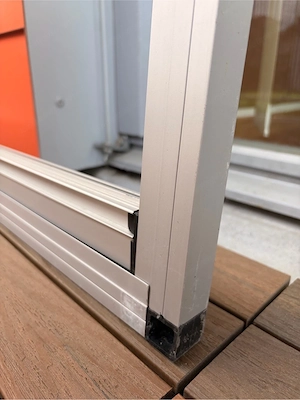 Fliegenschutzgitter mit Schiebetüre Bild 3