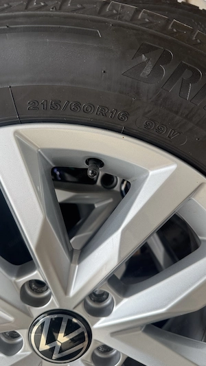 Orginal VW Sommerreifen, Alufelgen Top Zustand, 215 60 R16 Bild 7