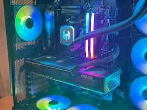 sehr starker PC 2 monate alt RTX 5070TI 64gb ddr5 Bild 5