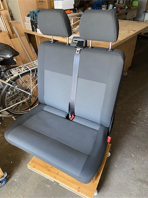 Doppelsitzbank VW T6.1 Transporter,  Bild 4