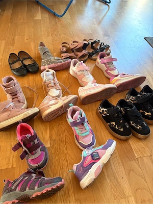 Kleider- und Schuhpaket Mädchen Gr. 104-110 116 Bild 2