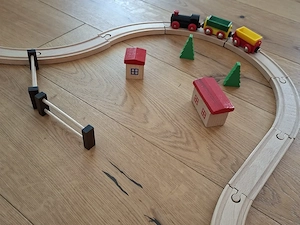 Holzeisenbahn Bild 3