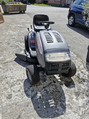 Rasentraktor MTD Blisar