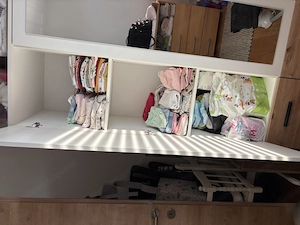 Kleiderschrank fürs Kinderzimmer etc. Bild 2