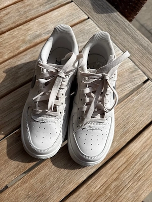 Nike Air Sneakers Gr 35 Bild 2