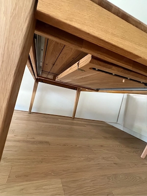 Esstisch Wildeiche massiv ausziehbar Bild 3