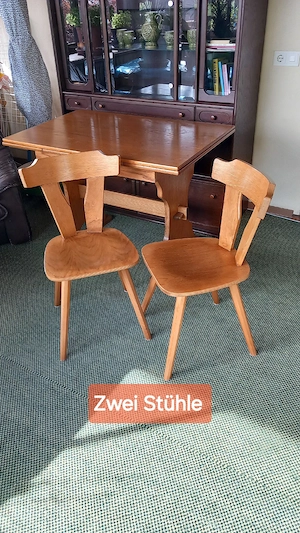 Tisch und 2 Stühle  Bild 5