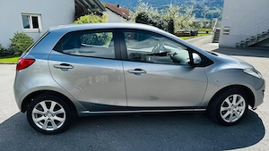 Mazda 2  1,3 Mirai  - nur 45.000km - Erstbesitz - sehr gepflegt - unfallfrei - ideales Anfängerauto Bild 2