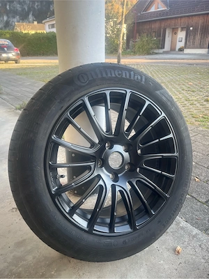 17 Zoll Alufelgen 5x114,3 Continental 215 55 R17 Top Zustand
