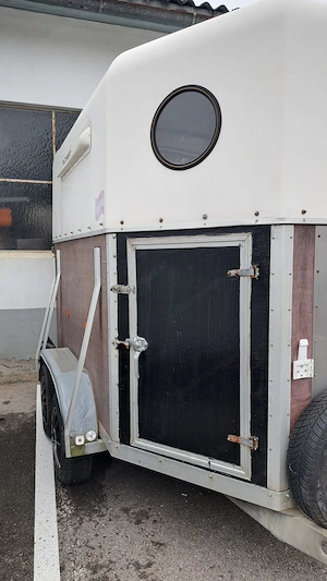 Verkaufe gebrauchten Tandem Pferdeanhänger, Blomert BRD Bild 3