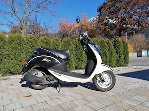 Moped Sym Mio 50 Bild 2
