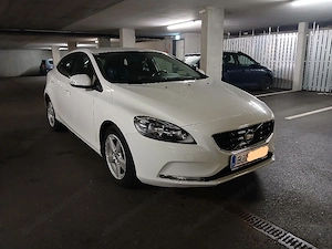 Volvo V40 T2 1.6 Benziner Bild 4