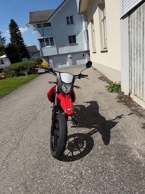 Gilera SMT 50   Top Zustand, gepflegt, wenig Kilometer Bild 3