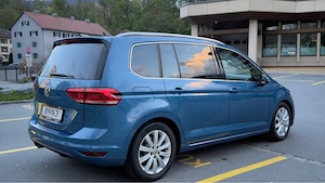 VW Touran 2.0 Scr TDI Dsg Bild 2