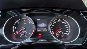 VW Touran 2.0 Scr TDI Dsg Bild 3